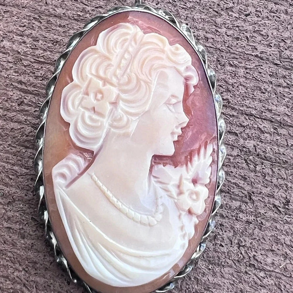 Signed Italy 925 Cameo Brooch/Pendant - Picture 2 of 5